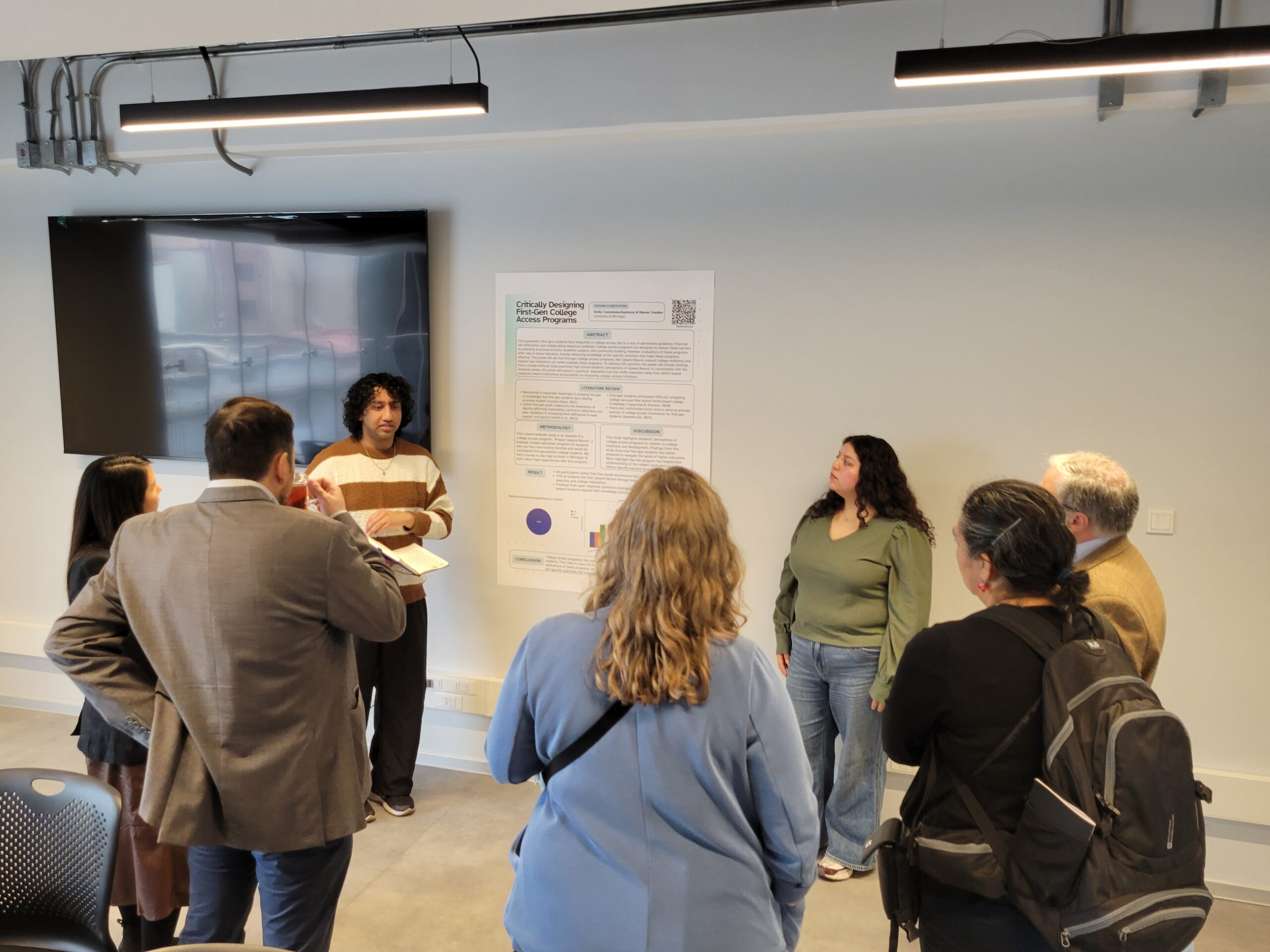 CSHPE students present their research to Chilean colleagues