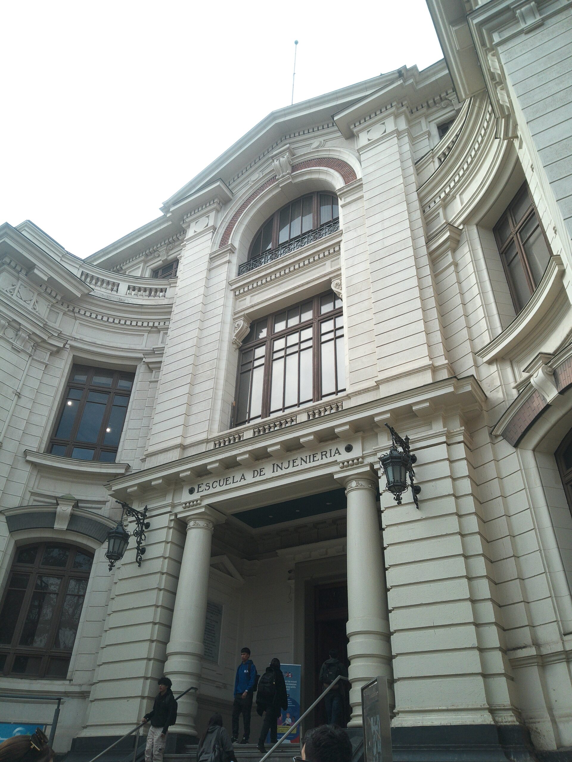 Universidad de Chile's Engineering building